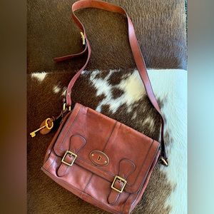 Vintage-style Brown Leather Fossil Messenger Bag